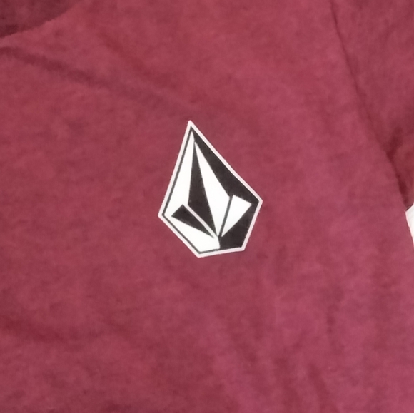 Volcom Dark Red Short Sleeve Tee Classic Crew Neck Kids Size Small - Picture 3 of 4